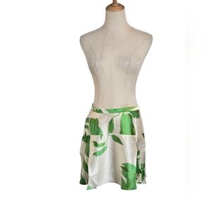 Secret Mission Green And White Leaf Print Silk Skirt NWT